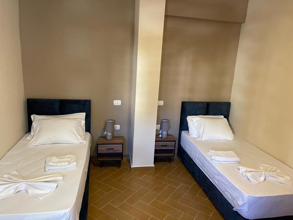 Premium Apartament 07 Vlorë Buitenkant foto